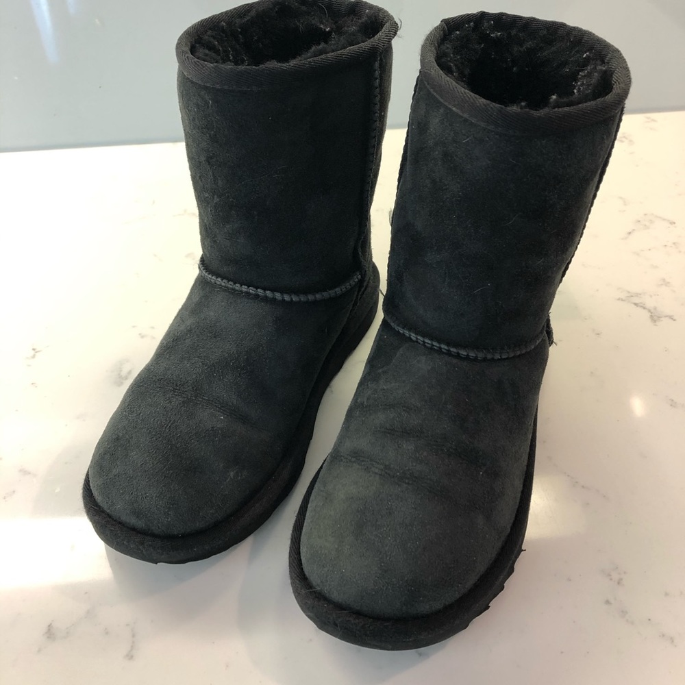 Girls Black UGG Boots Size 3, GUC